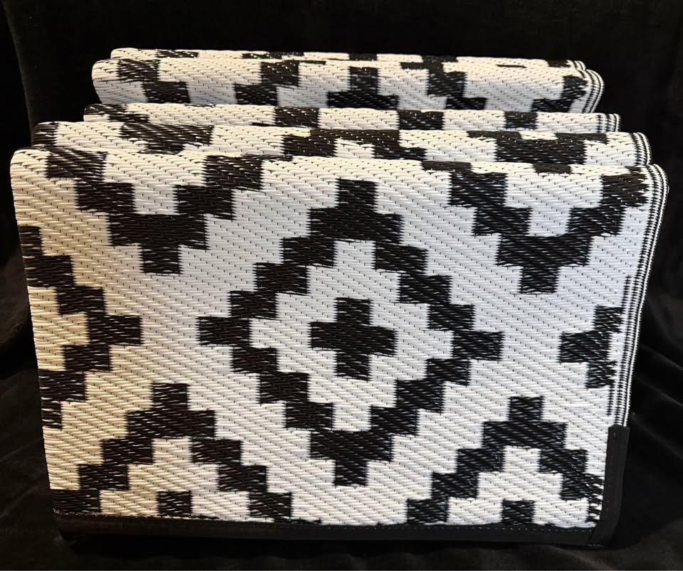 Large Outdoor/Patio Mat 8x10