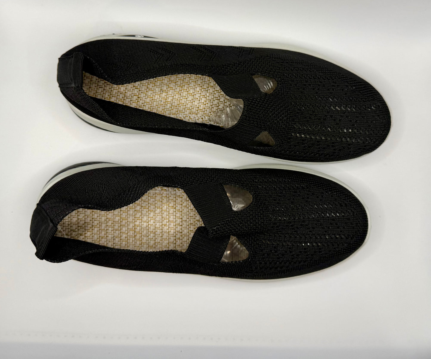 Women’s Black Slip-On Knit Comfort Shoes – Lightweight Walking Sneakers SIZE 38