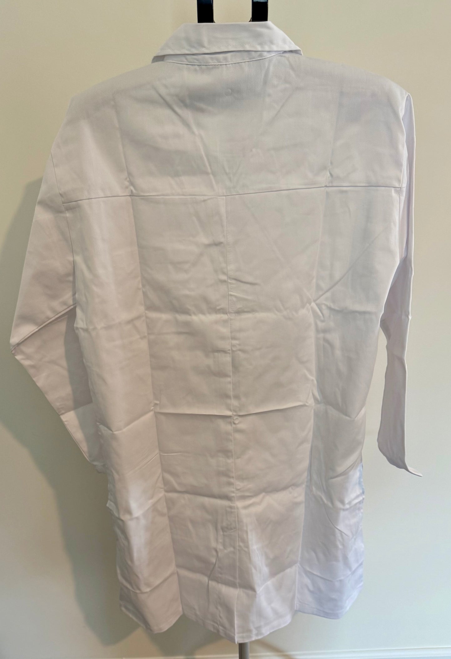Unisex White Lab Coat | Long Sleeve | Snap Front | Multi-Pocket Professional Uniform SIZE MEDIUM