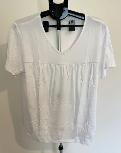White V-Neck Short Sleeve Top – Gathered Front Detail SIZE 2XL