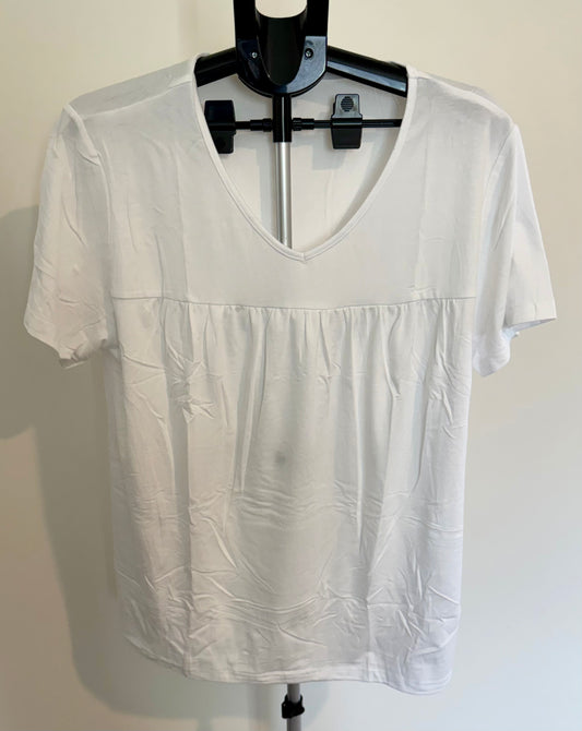 White V-Neck Short Sleeve Top – Gathered Front Detail SIZE 2XL