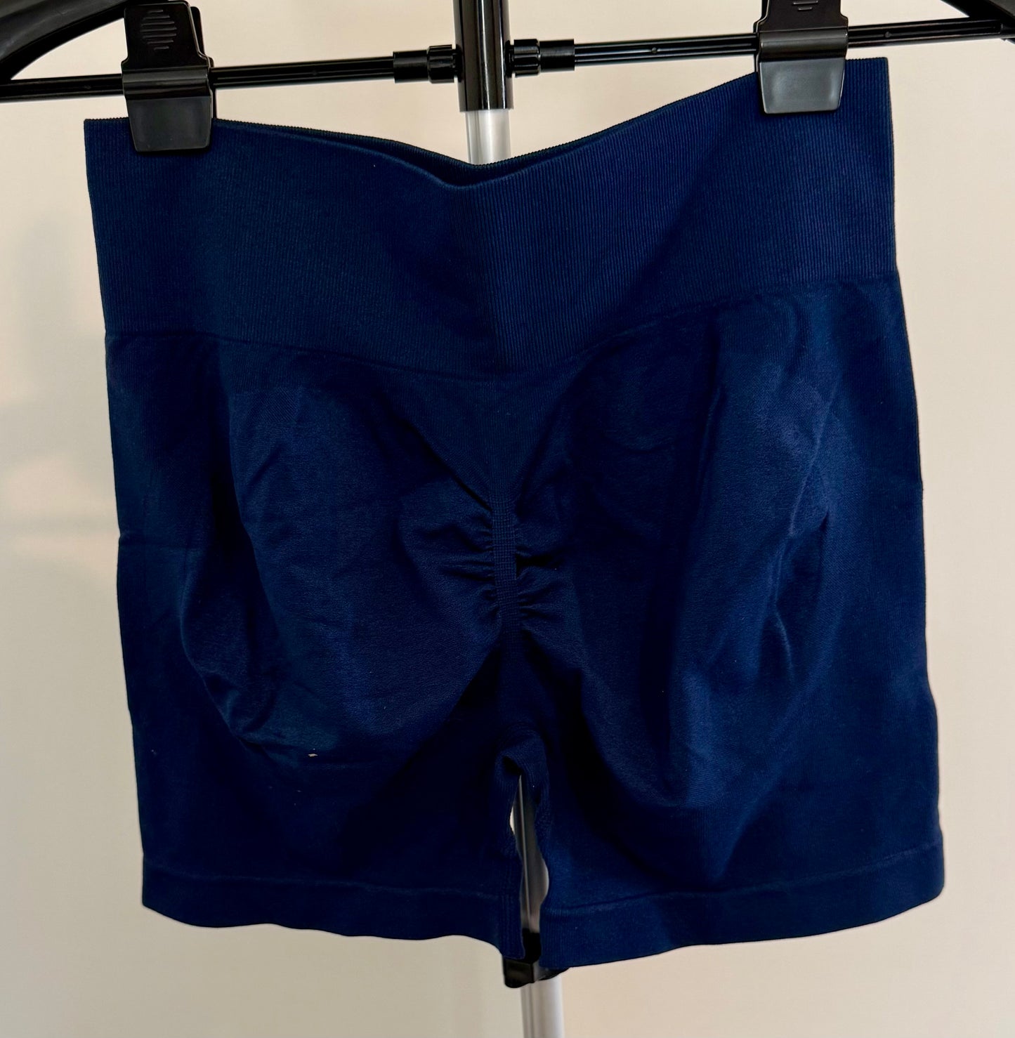 Women’s Navy Blue High-Waisted Biker Shorts | Seamless Fit | Activewear SIZE LARGE