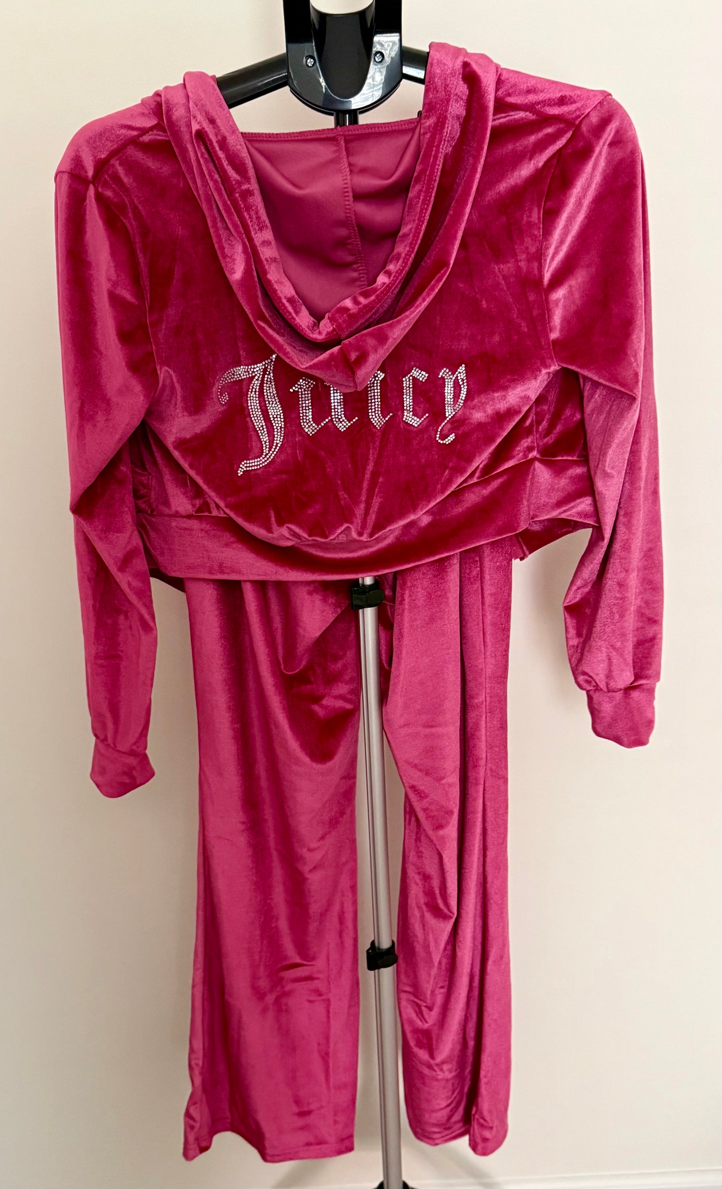 Juicy Style Pink Velour Hoodie & Jogger Set – Rhinestone “Juicy” Back SIZE SMALL